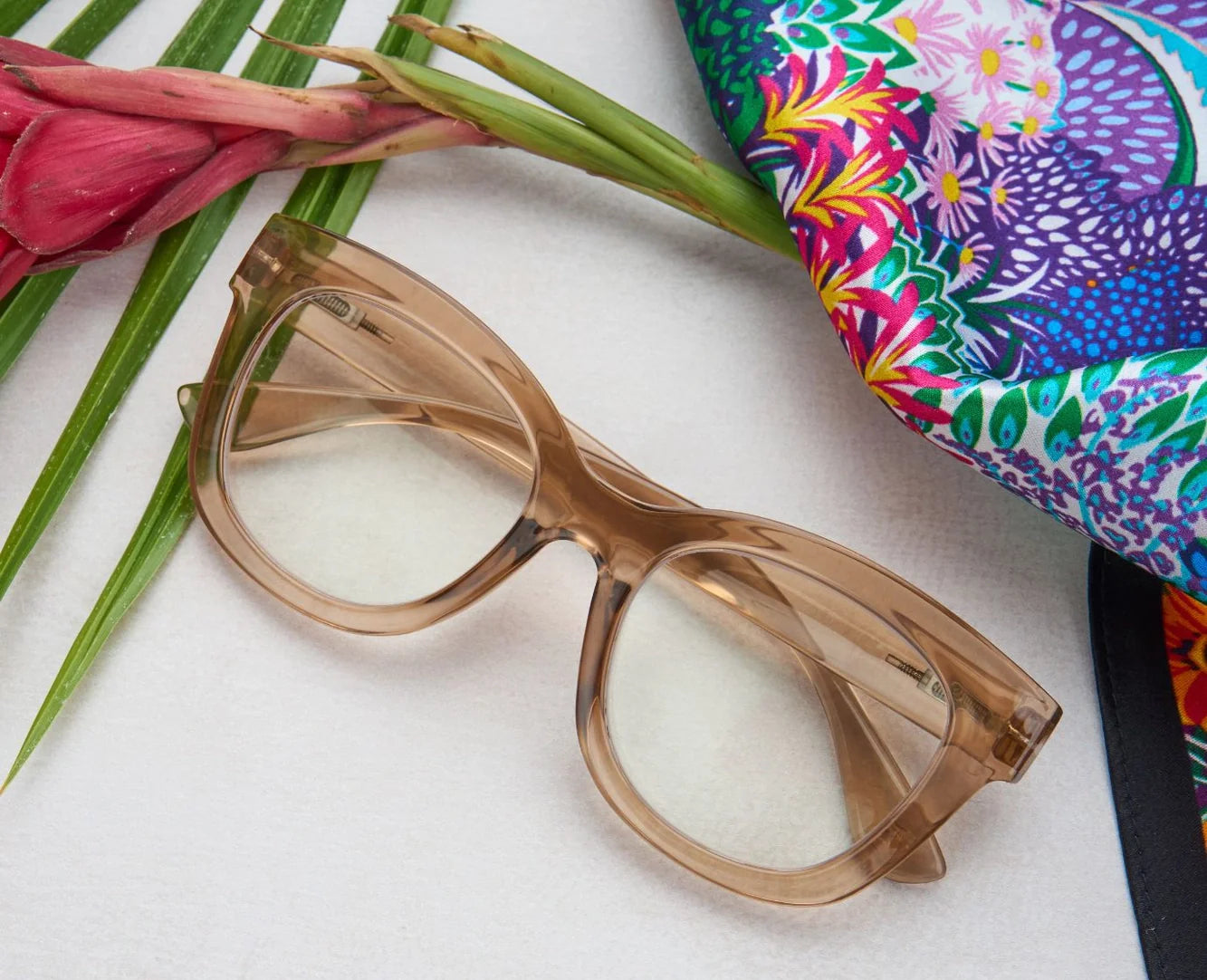 Center Stage Glasses (Tan +1.00)