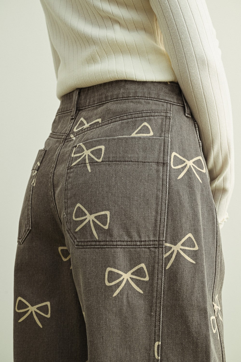 Coquette Charm Barrel Jeans