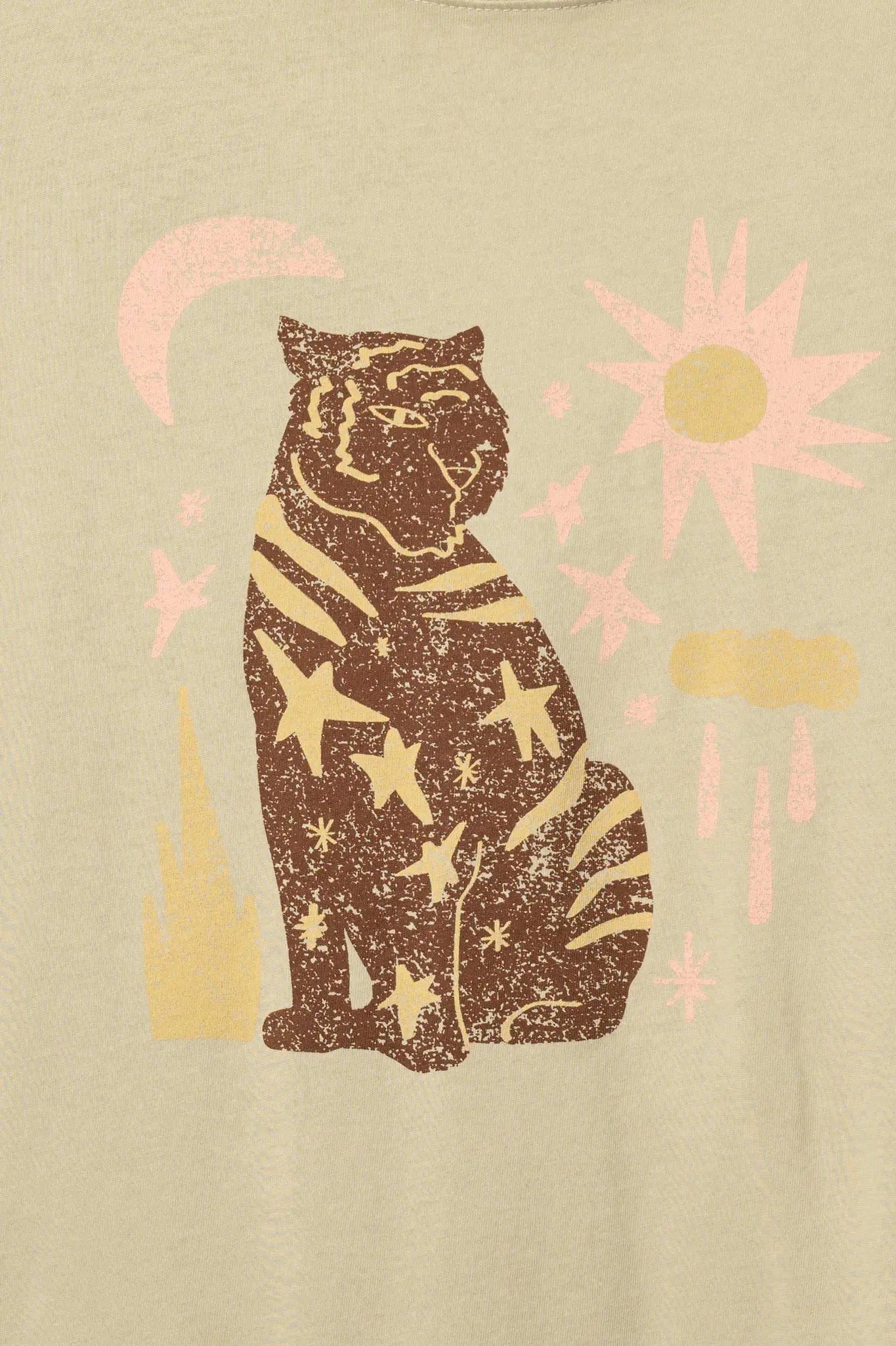 Timeless Tiger Vintage-Wash Graphic Tee