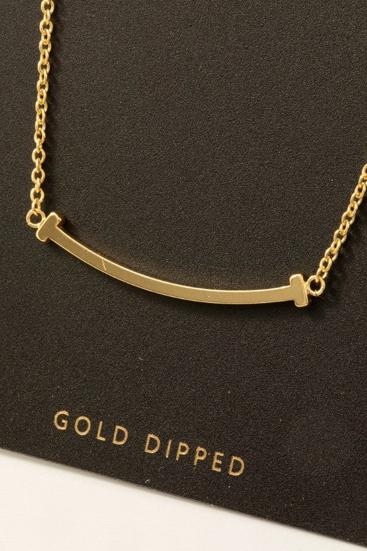 Curve Appeal Necklace