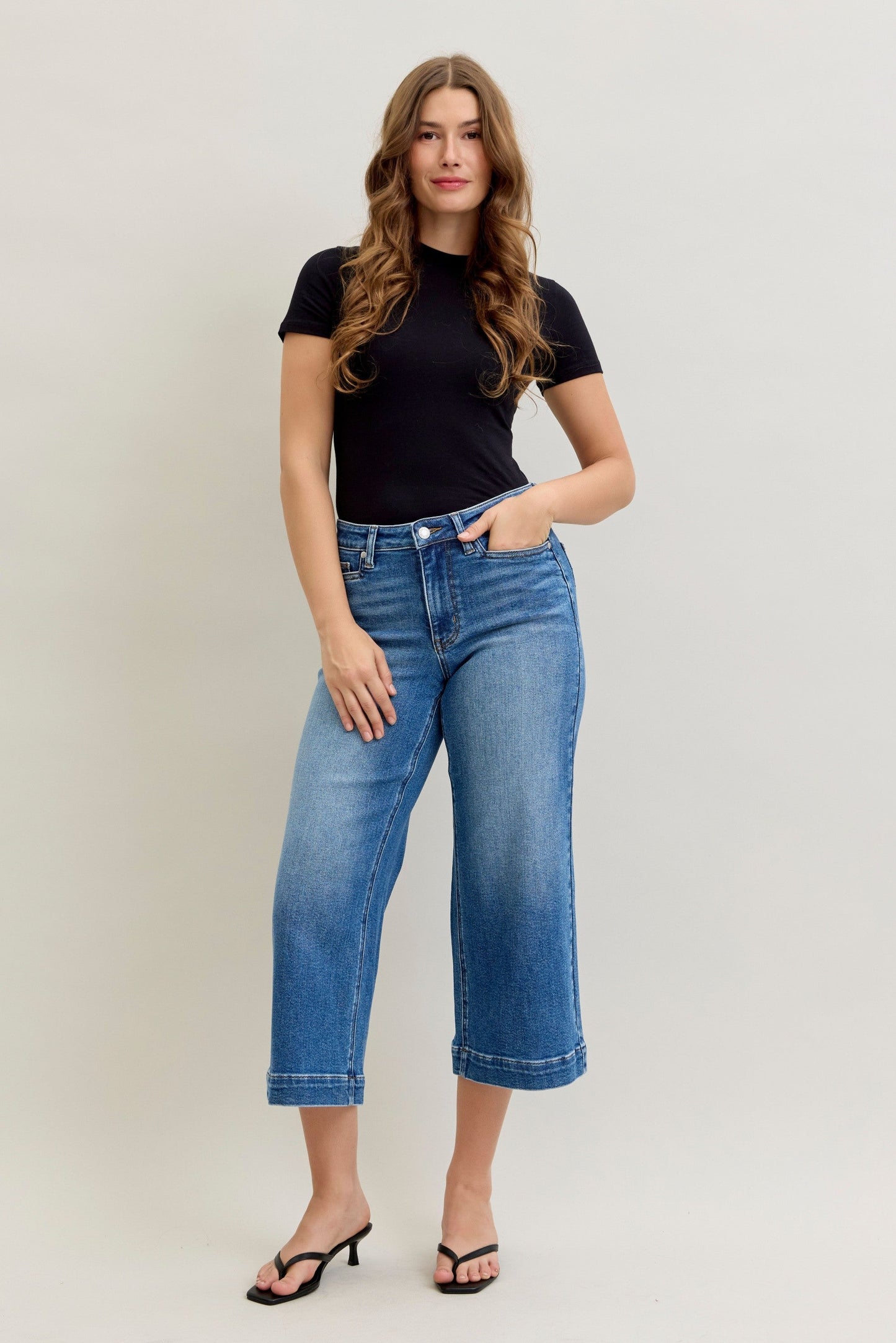 JB HW Wide Crop Classic Raw Hem