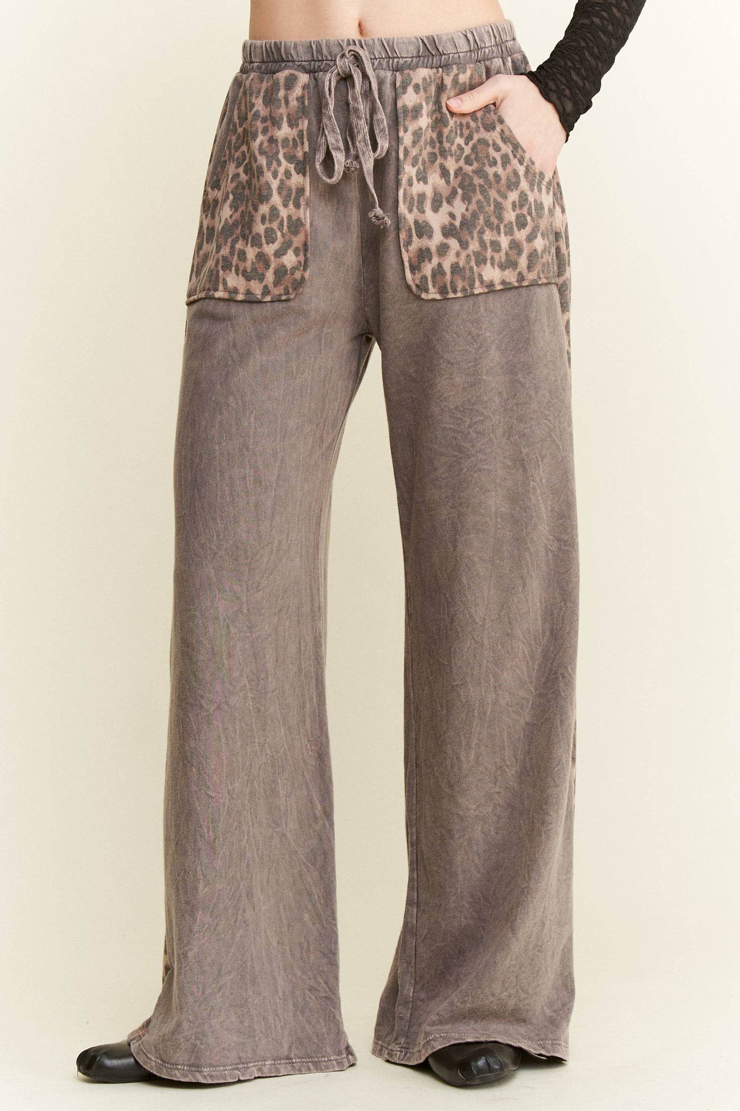 Mineral Washed Leopard Print Pocket Side Trim Pants