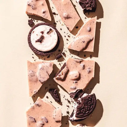 Cookies & Cream Chocolate Bar