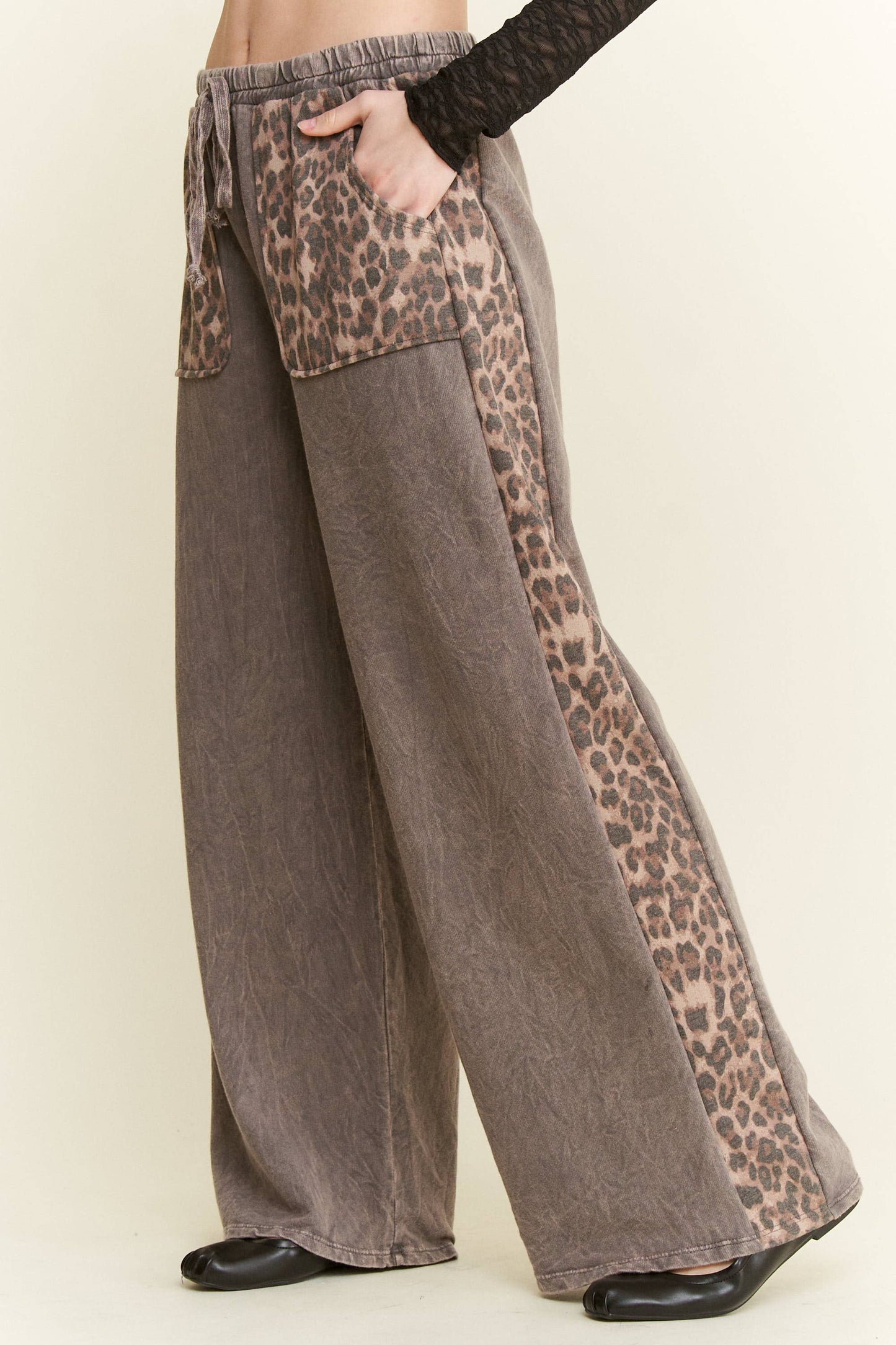 Mineral Washed Leopard Print Pocket Side Trim Pants