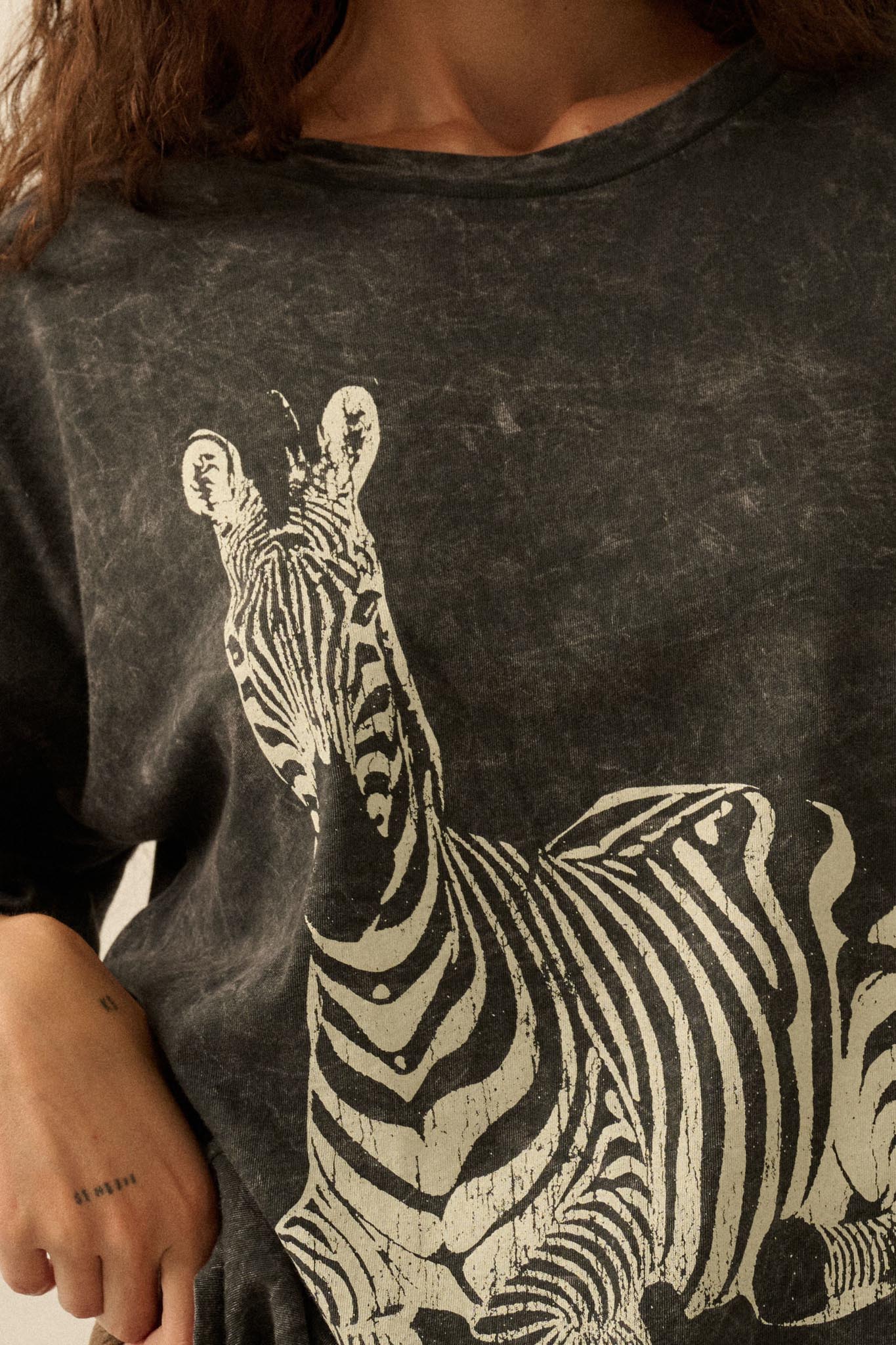 Zebra Crossing Vintage-Wash Oversize Graphic Tee