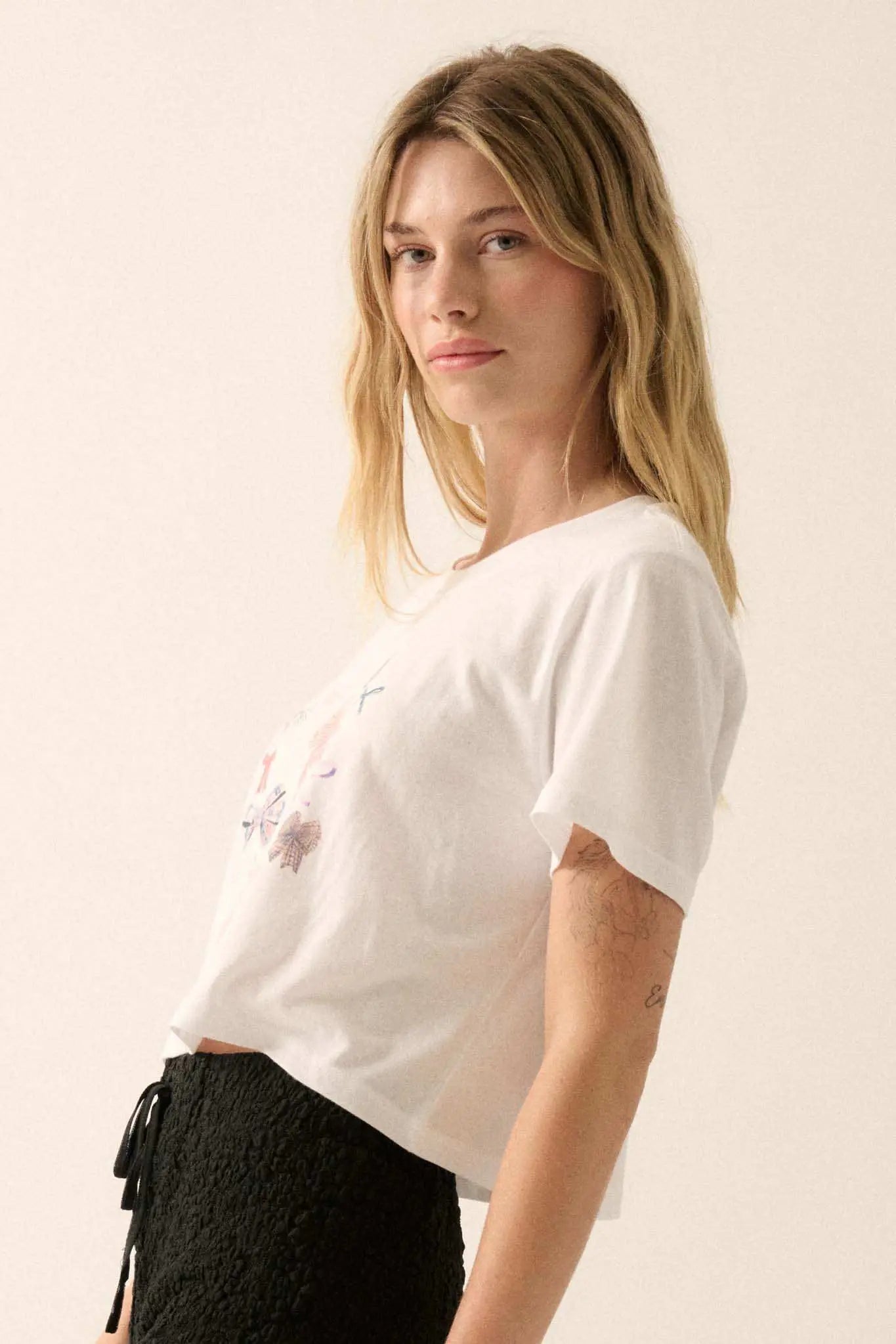 Bunches of Bows Garment-Wash Cropped Graphic Tee