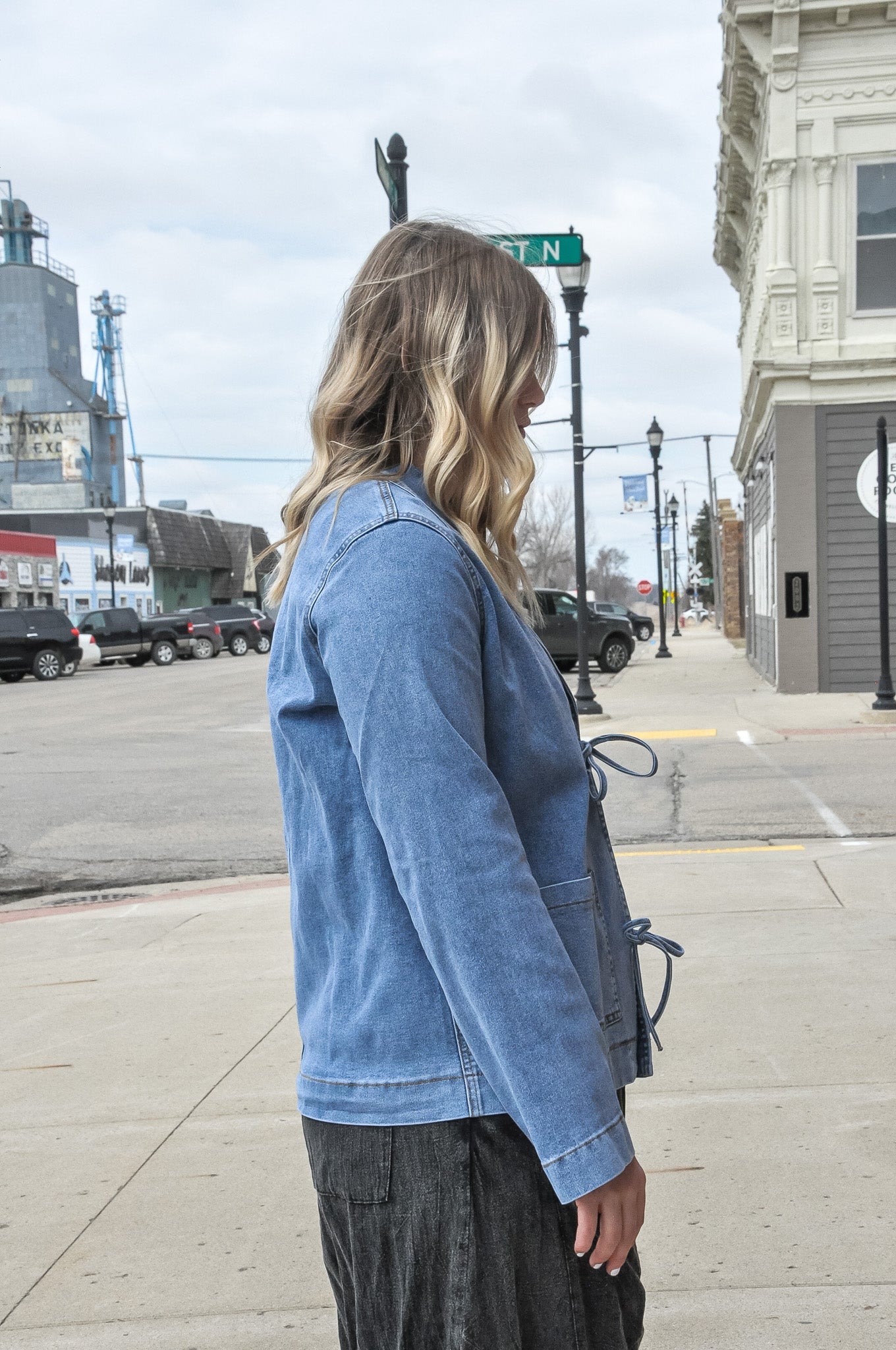 Lapel Collar Denim Jacket W/Front Tie Detail