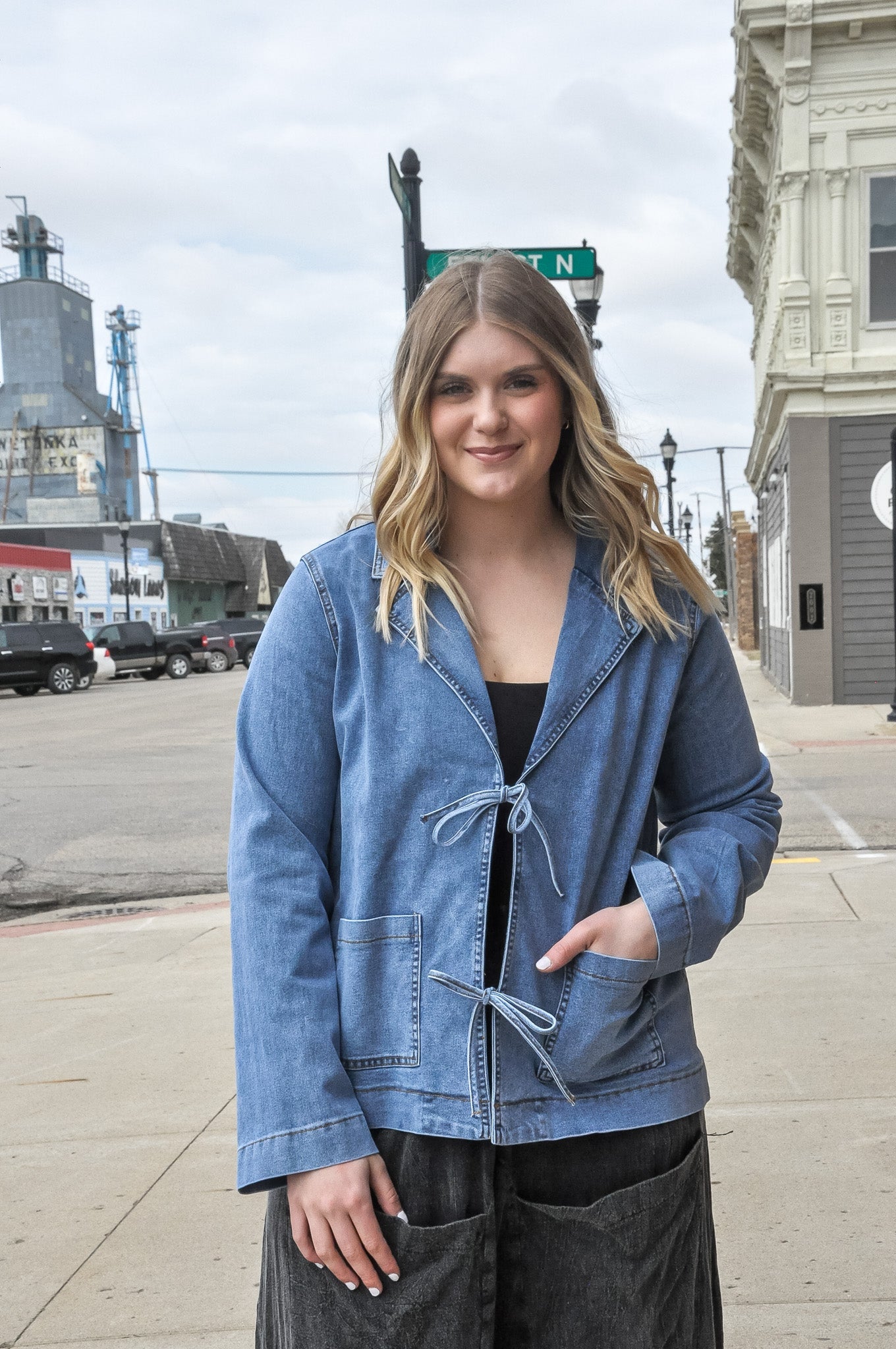 Lapel Collar Denim Jacket W/Front Tie Detail