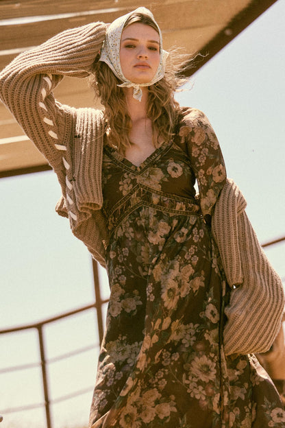 Stitch in Time Stitch-Detail Flap-Collar Cardigan