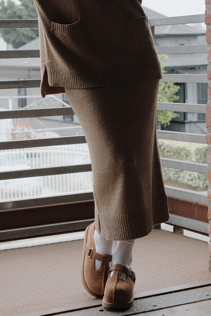 Promise the Label Textured Knit Sweater Midi Skirt