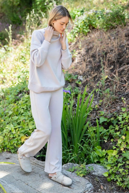 Calm Comfort Pullover