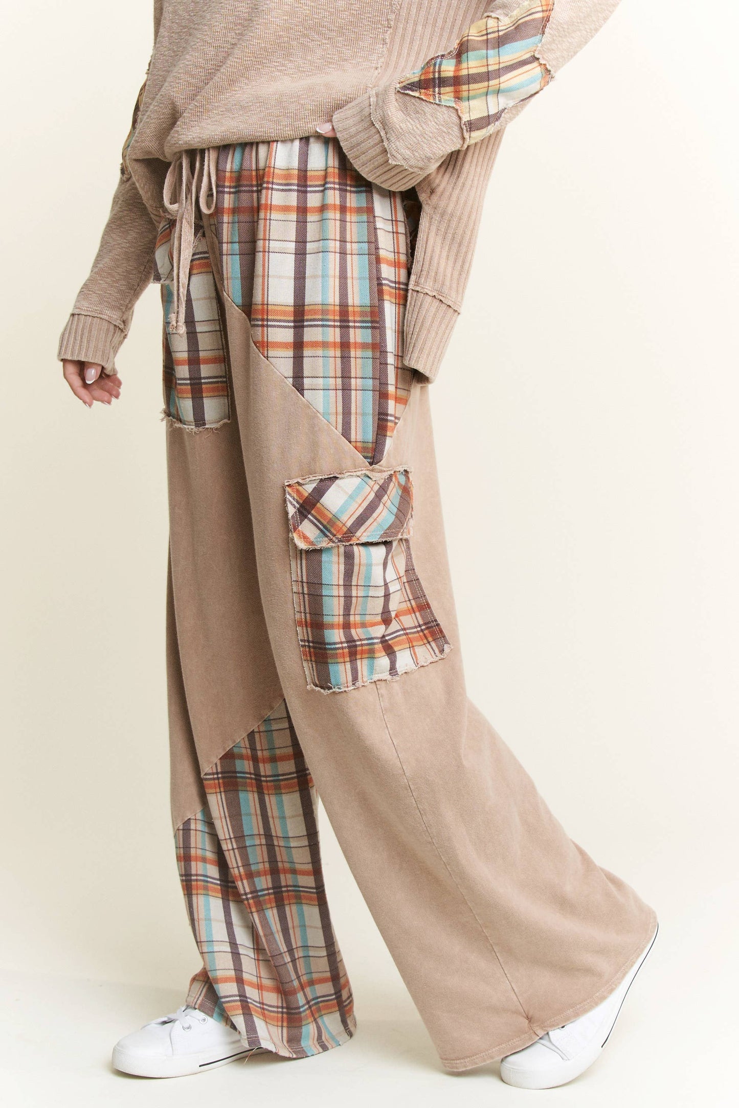 J.HER Mineral Wash Plaid Patched Straight Terry Pants